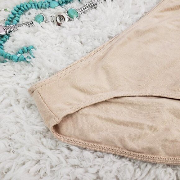 VS Sexy Beige Cut out Logo Heart BIKINI SMALL NWT - Picture 3 of 4